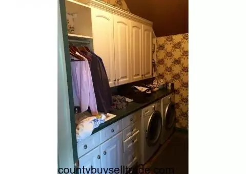 Custom laundry room