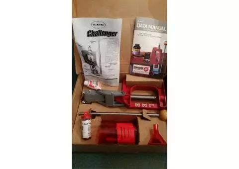 Lee Challenger Reloading kit with multiple shell cases included