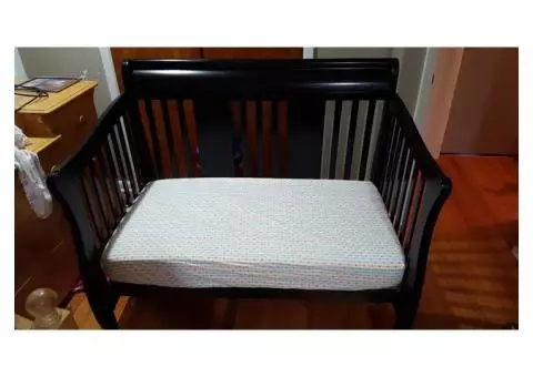 Convertible Crib/Toddler Bed with Mattress