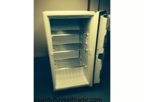 Freezer, upright